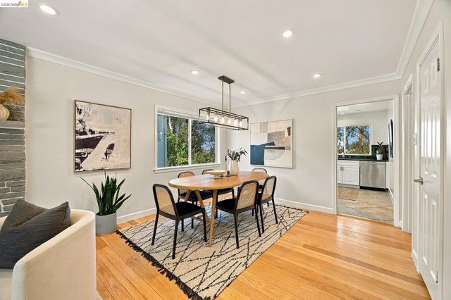 866 Alma Place, Oakland, CA 94610