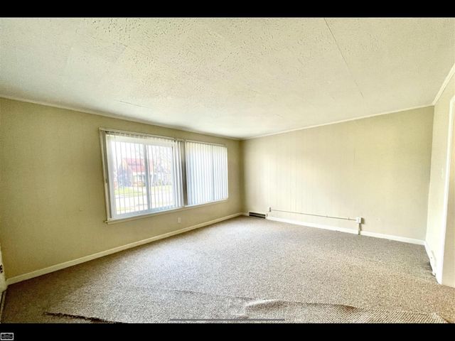 17198 Bradford St Street, Detroit, MI 48205
