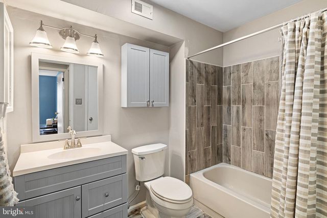 505A RALSTON DR, Mount Laurel, NJ 08054