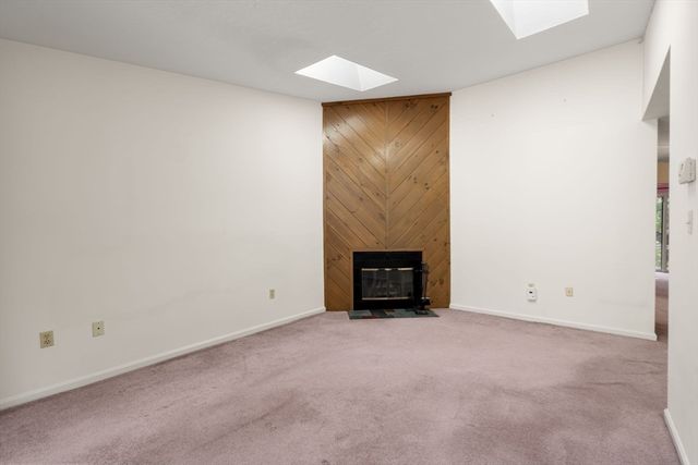 50 Londonderry Rd 50, Grafton, MA 01519