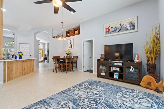 8577 SW Sea Captain Drive, Stuart, FL 34997