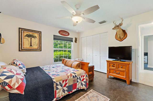 8577 SW Sea Captain Drive, Stuart, FL 34997
