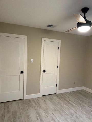 9402 Val Verde Street, Houston, TX 77063