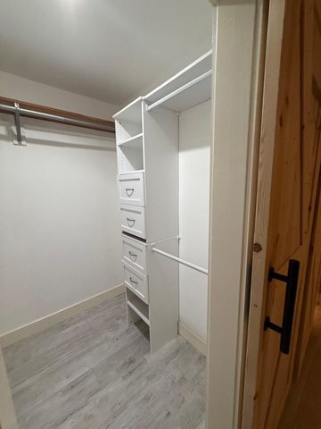 9402 Val Verde Street, Houston, TX 77063