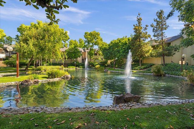 946 Kiely Boulevard A, Santa Clara, CA 95051