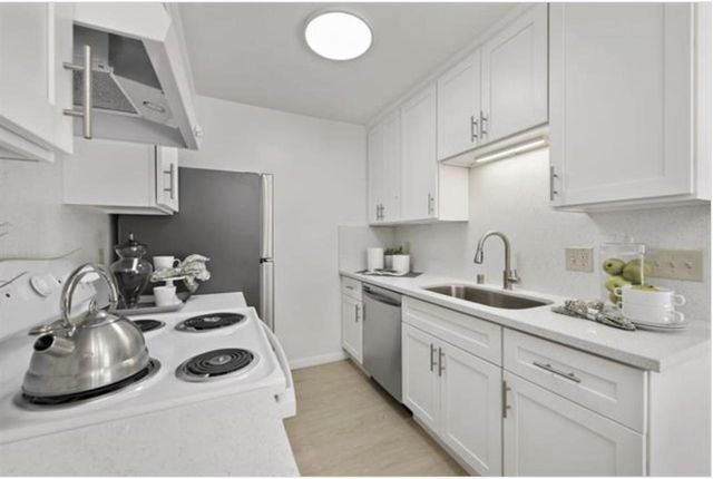 946 Kiely Boulevard A, Santa Clara, CA 95051