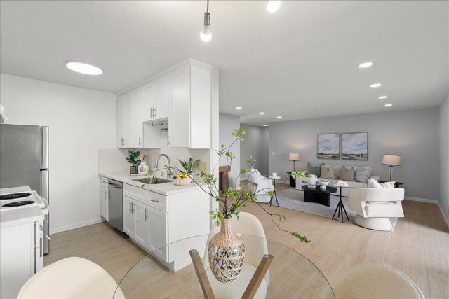 946 Kiely Boulevard A, Santa Clara, CA 95051
