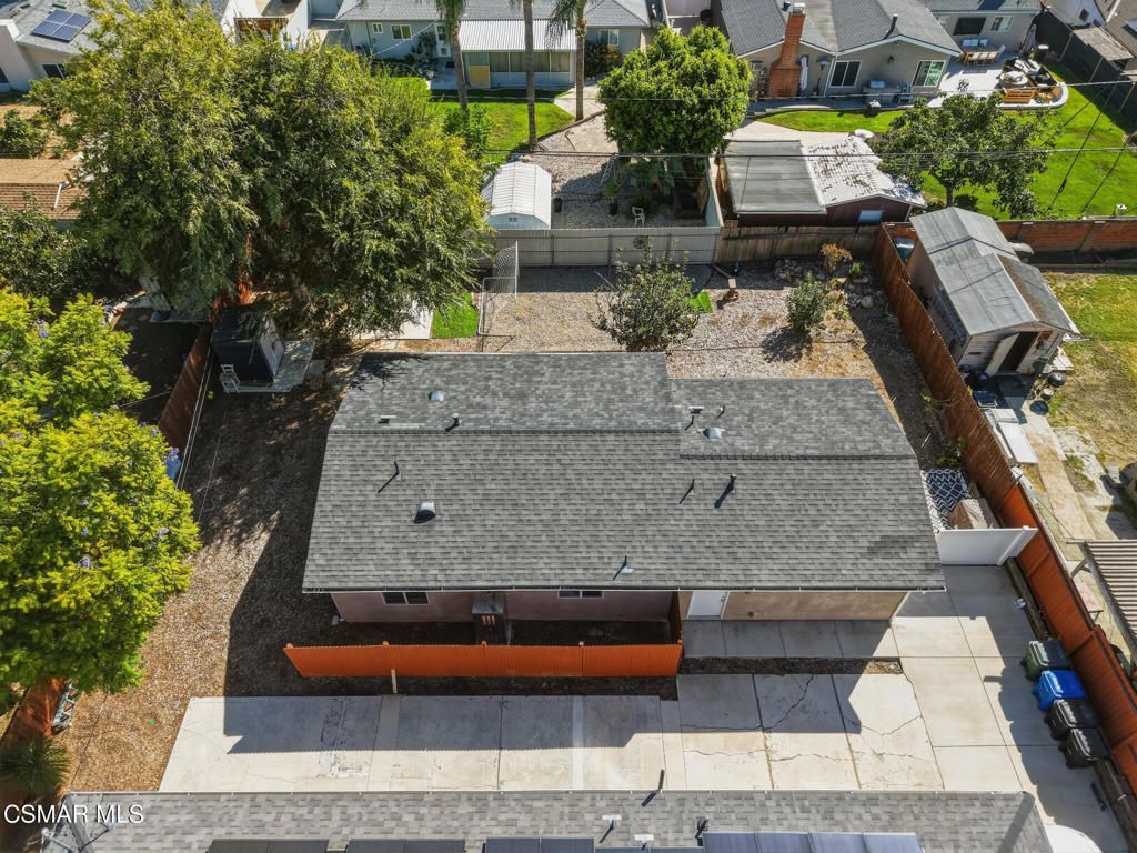 880 E Avenida De Las Flores, Thousand Oaks, CA 91360 — photo 4