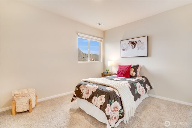 18709 107th Avenue Ct E, Puyallup, WA 98374