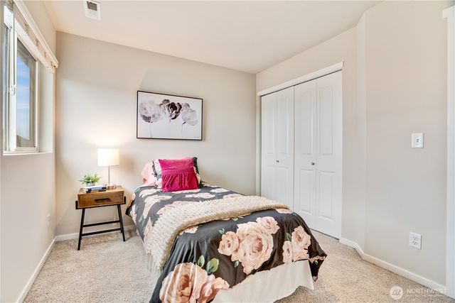 18709 107th Avenue Ct E, Puyallup, WA 98374