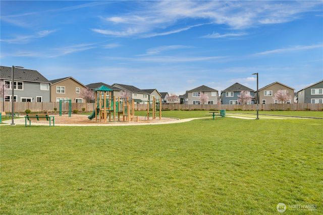 18709 107th Avenue Ct E, Puyallup, WA 98374