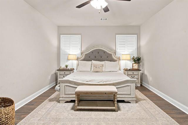 142 Hickory Knoll Ave, Gray, LA 70359