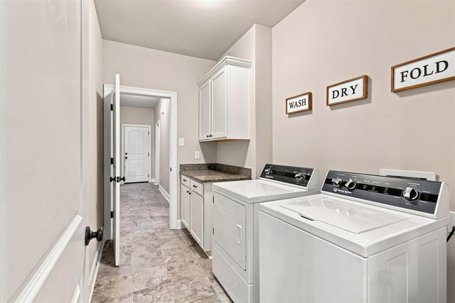 142 Hickory Knoll Ave, Gray, LA 70359