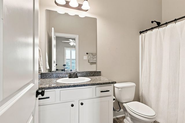 142 Hickory Knoll Ave, Gray, LA 70359