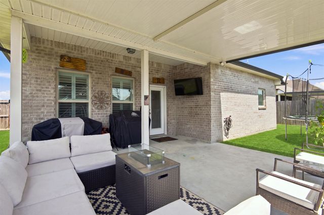 142 Hickory Knoll Ave, Gray, LA 70359
