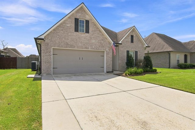 142 Hickory Knoll Ave, Gray, LA 70359