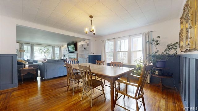 105 Hyledge Dr, Amherst, NY 14226