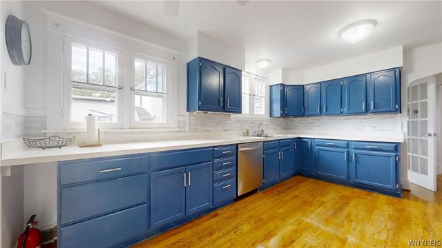105 Hyledge Dr, Amherst, NY 14226