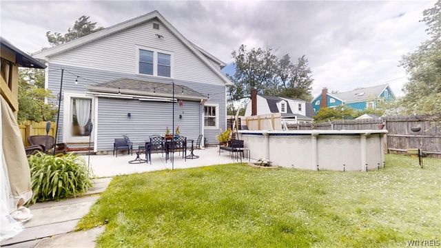 105 Hyledge Dr, Amherst, NY 14226