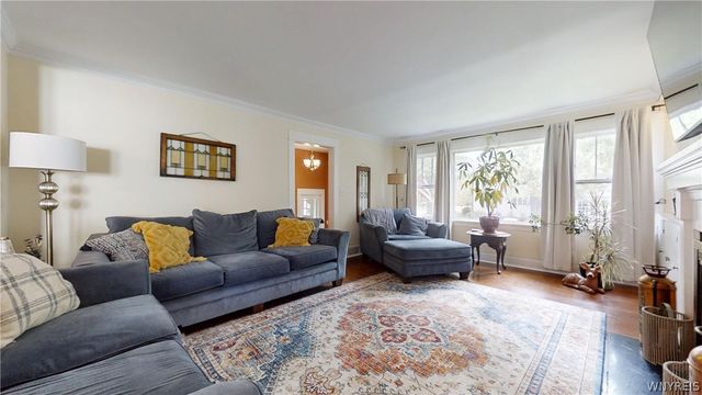 105 Hyledge Dr, Amherst, NY 14226