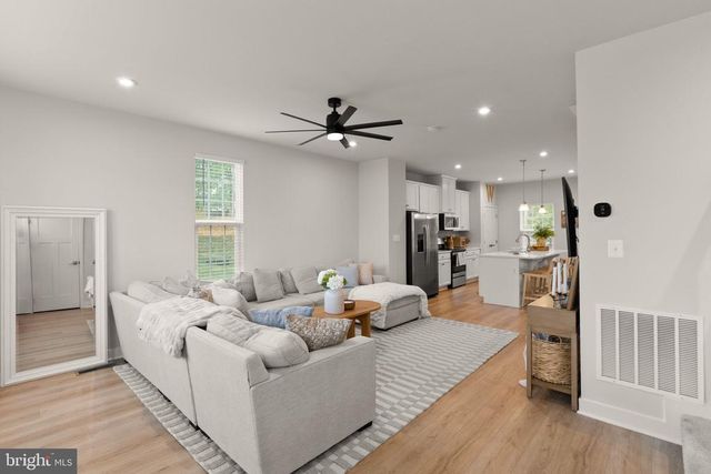 36035 COYOTE TRL, Locust Grove, VA 22508