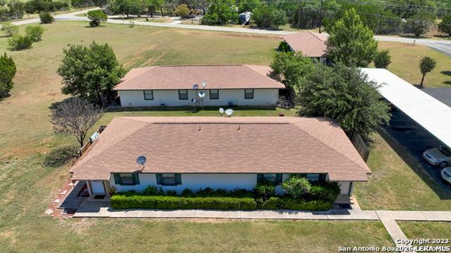 182 Joiner Dr, Bandera, TX 78003