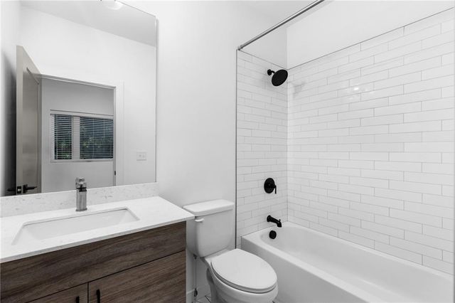 1438 Walker SE Place, Atlanta, GA 30317