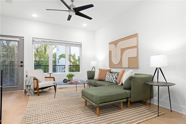 1438 Walker SE Place, Atlanta, GA 30317