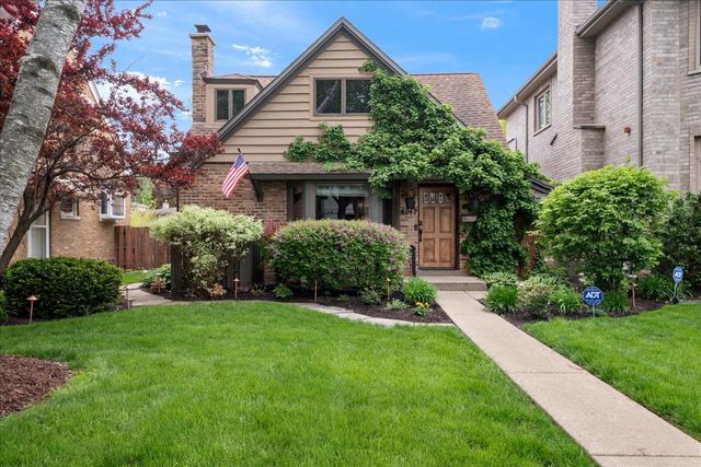 4947 Estes Avenue, Skokie, IL 60077