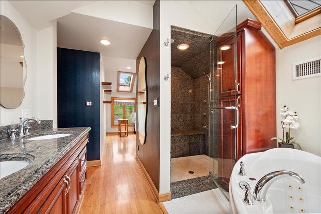 4947 Estes Avenue, Skokie, IL 60077