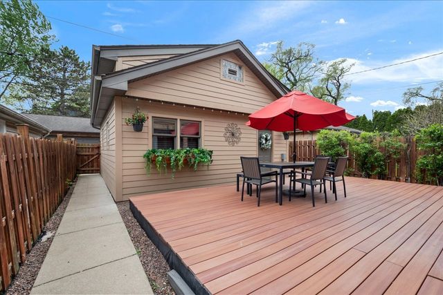 4947 Estes Avenue, Skokie, IL 60077