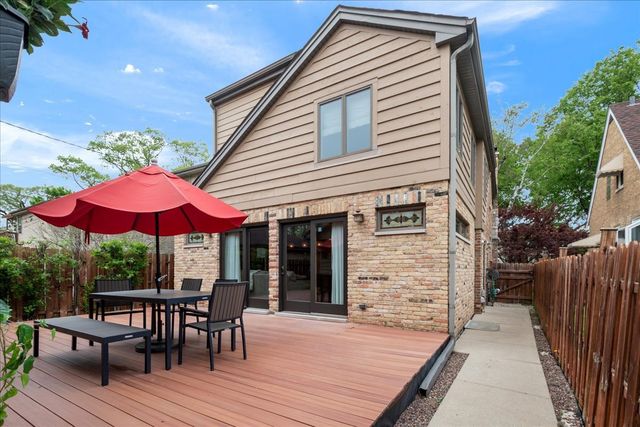 4947 Estes Avenue, Skokie, IL 60077