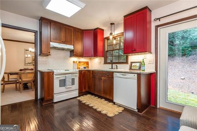 215 N Mill Road, Sandy Springs, GA 30328