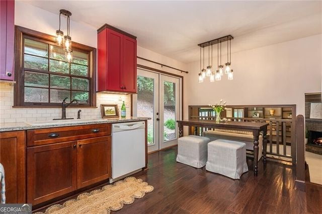 215 N Mill Road, Sandy Springs, GA 30328