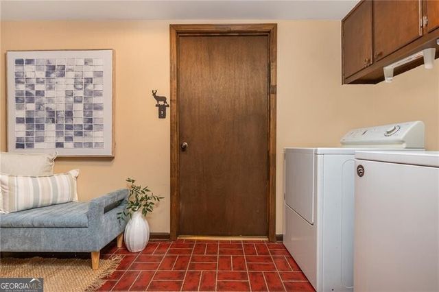 215 N Mill Road, Sandy Springs, GA 30328