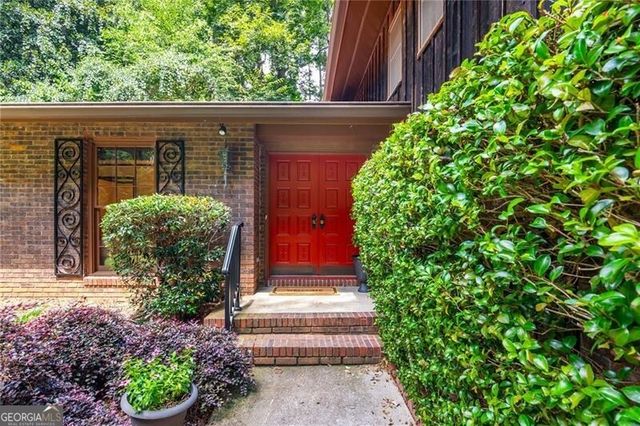 215 N Mill Road, Sandy Springs, GA 30328