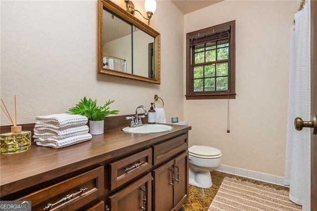 215 N Mill Road, Sandy Springs, GA 30328