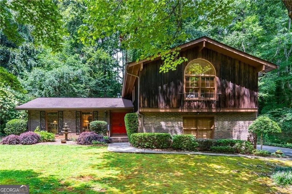 215 N Mill Road, Sandy Springs, GA 30328