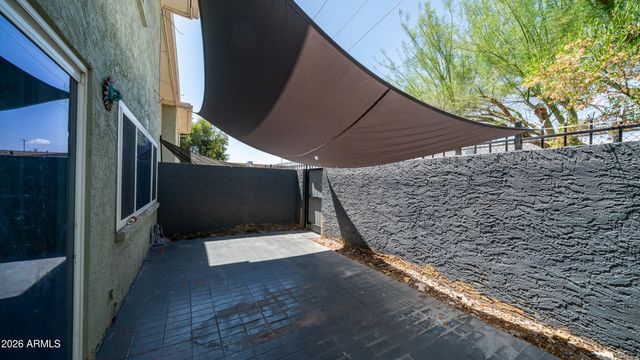 1910 W BELMONT Avenue, Phoenix, AZ 85021