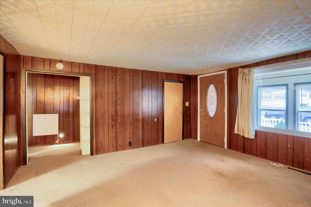 31 SPRINGERS LN, New Cumberland, PA 17070