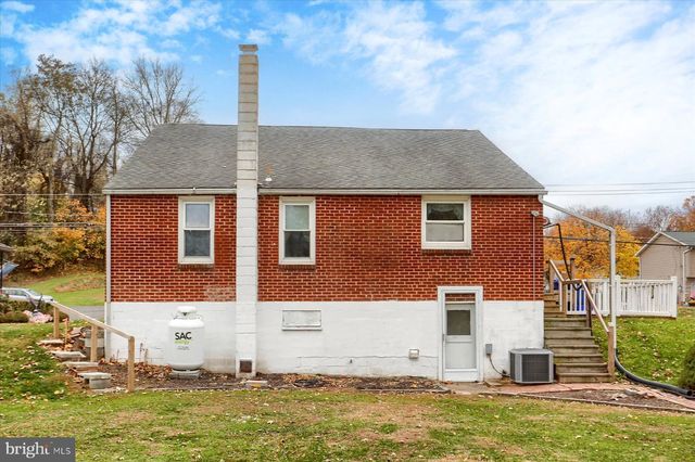 31 SPRINGERS LN, New Cumberland, PA 17070