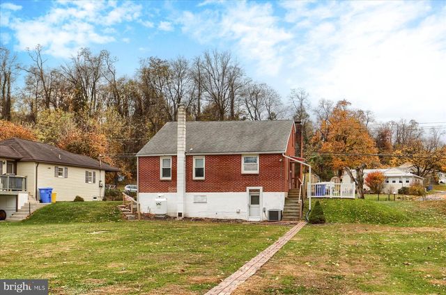 31 SPRINGERS LN, New Cumberland, PA 17070