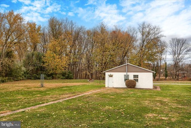 31 SPRINGERS LN, New Cumberland, PA 17070