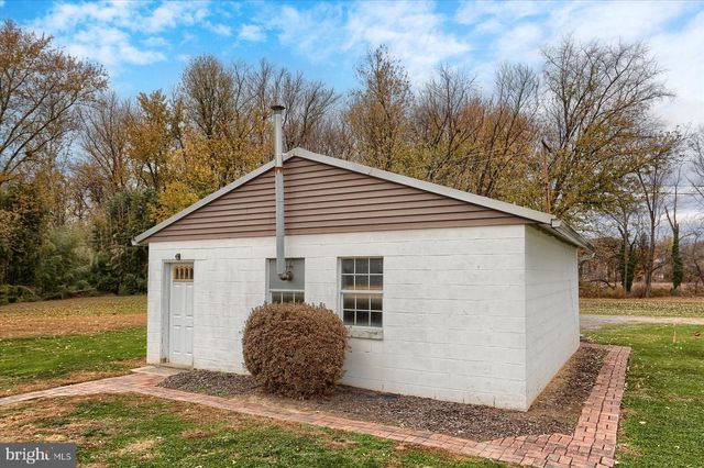 31 SPRINGERS LN, New Cumberland, PA 17070