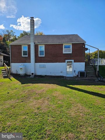 31 SPRINGERS LN, New Cumberland, PA 17070