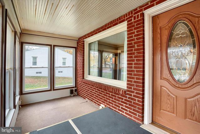 31 SPRINGERS LN, New Cumberland, PA 17070