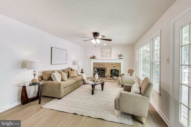12148 DARNLEY RD, Woodbridge, VA 22192