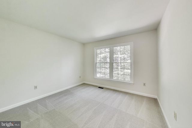 12148 DARNLEY RD, Woodbridge, VA 22192