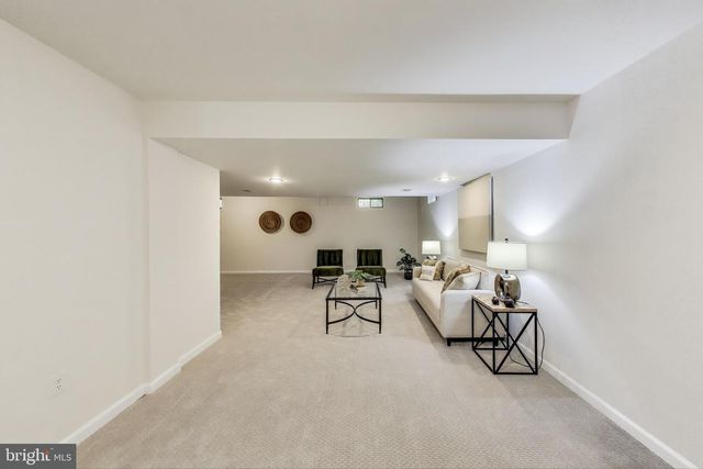 12148 DARNLEY RD, Woodbridge, VA 22192