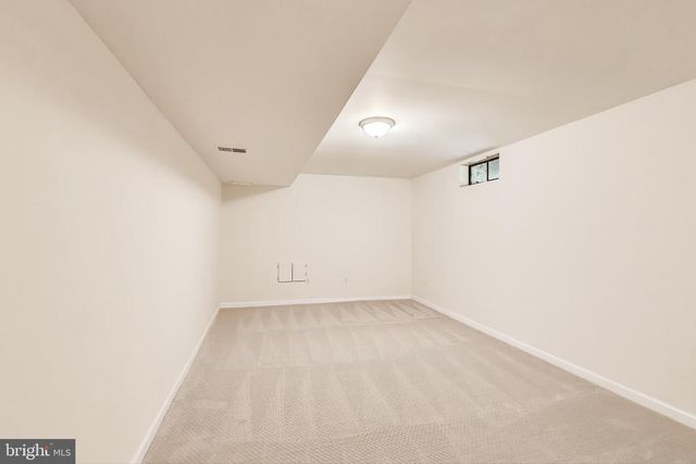12148 DARNLEY RD, Woodbridge, VA 22192